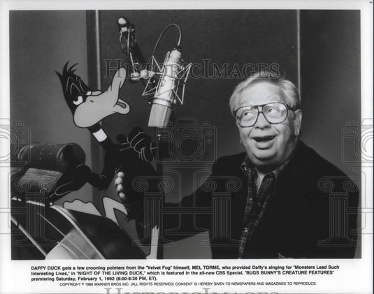 daffy duck monsters lead such interesting lives 1988 Press Photo Daffy Duck & Mel Torme in Night of the Living Duck
