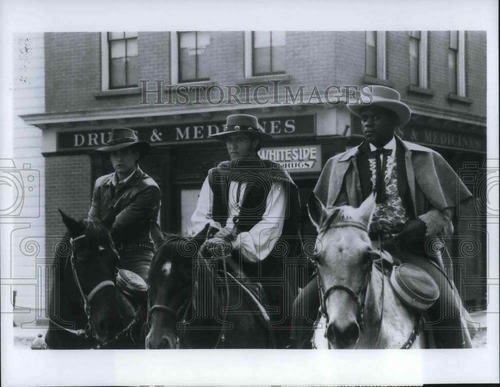 1985 Press Photo Eddie Peck John DiAquino Howard E. Rollins Jr. on Wildside - Historic Images