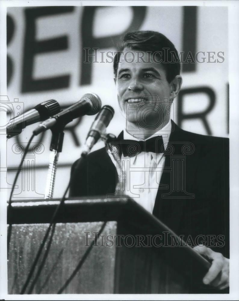 1985 Press Photo Brad Davis in Robert Kennedy and His Times - cvp01598 - Historic Images