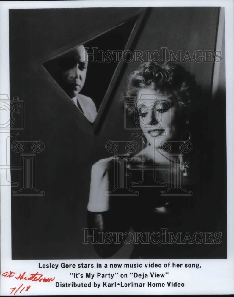 1986 Press Photo Lesley Gore Pop Singer in It&#39;s My Party Music Video - cvp17372 - Historic Images