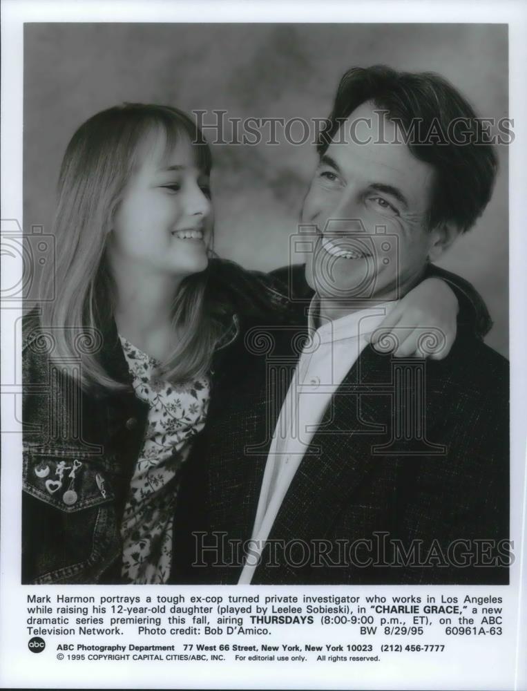 1995 Press Photo Leelee Sobieski and Mark Harmon star on Charlie Grace TV series - Historic Images