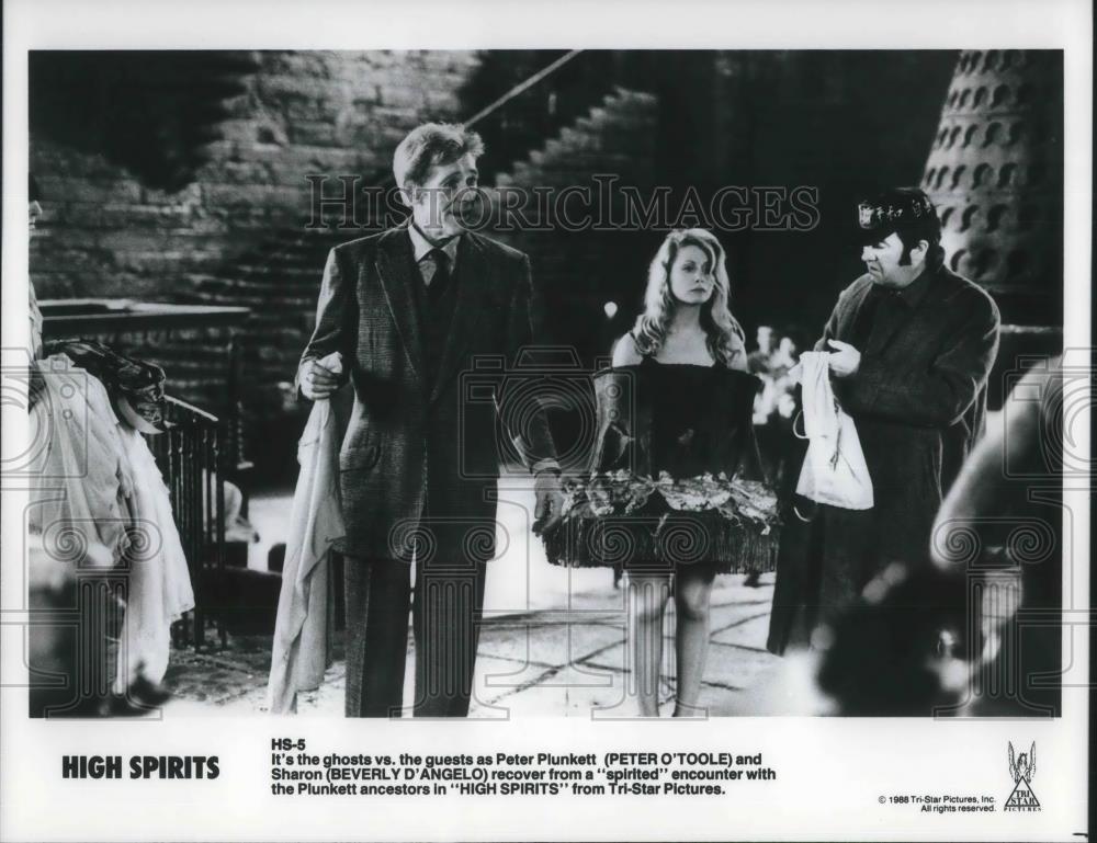 1989 Press Photo Peter O&#39;Toole and Beverly D&#39;Angelo in High Spirits - cvp10218 - Historic Images