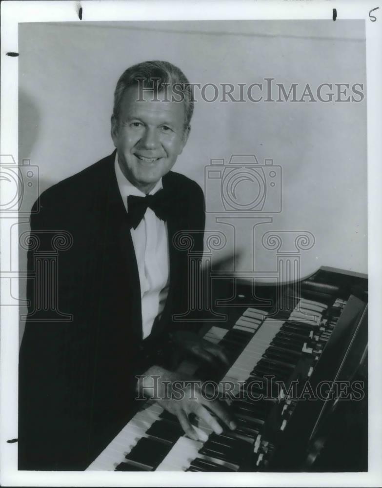 1983 Press Photo Norman Knutt Pianist Keyboard Player - cvp13253 - Historic Images