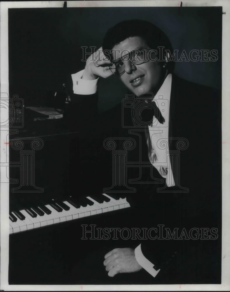 1977 Press Photo Marvin Hamlisch Pianist - cvp17343 - Historic Images