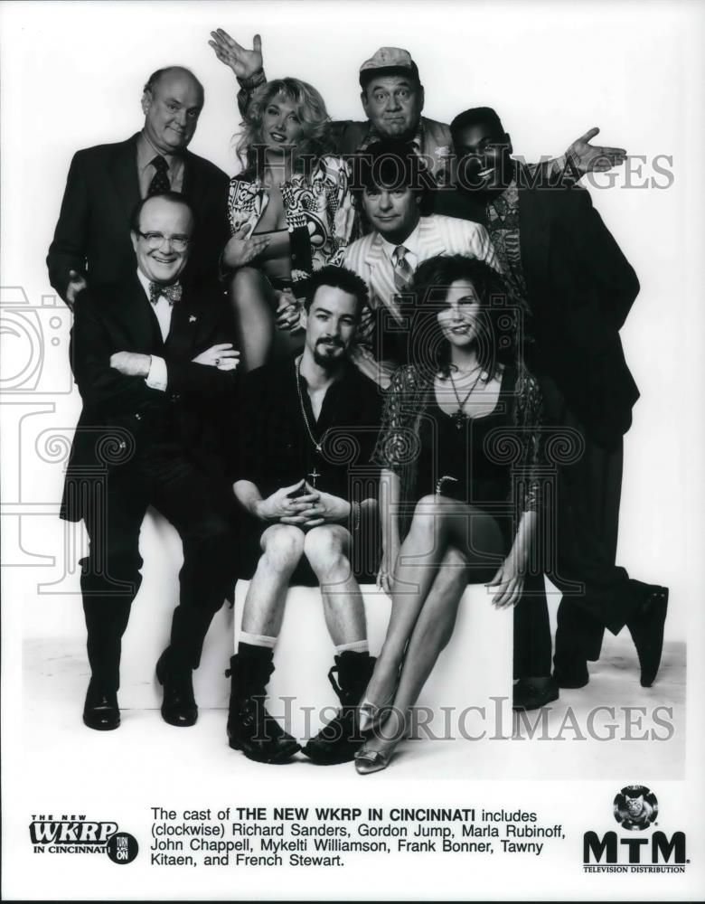 Press Photo Richard Sanders Gordon Jump Marla Rubinoff John Chappell - cvp19481 - Historic Images