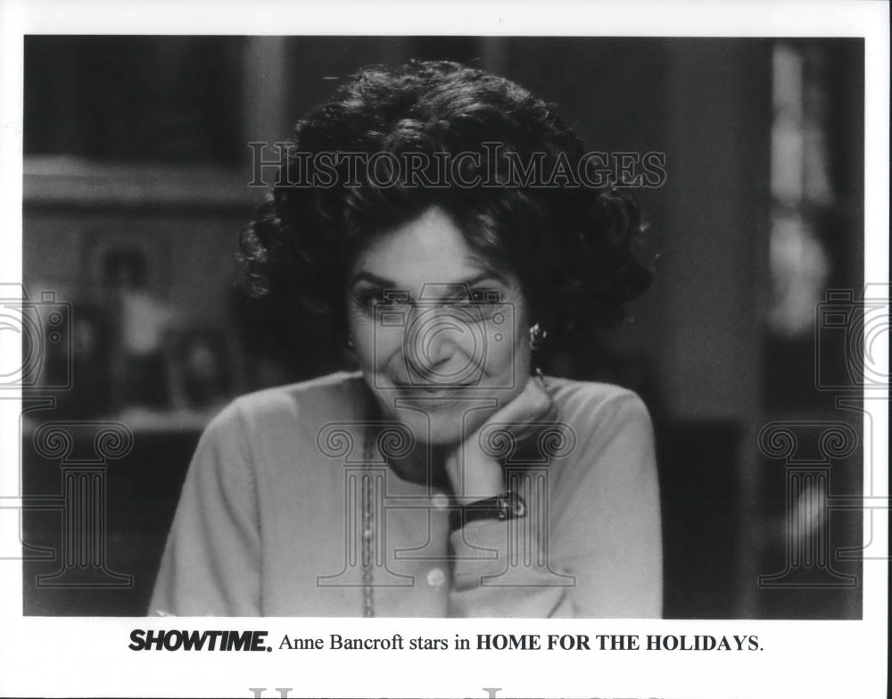 1997 Press Photo Anne Bancroft stars in Home for the Holidays - cvp10190 - Historic Images