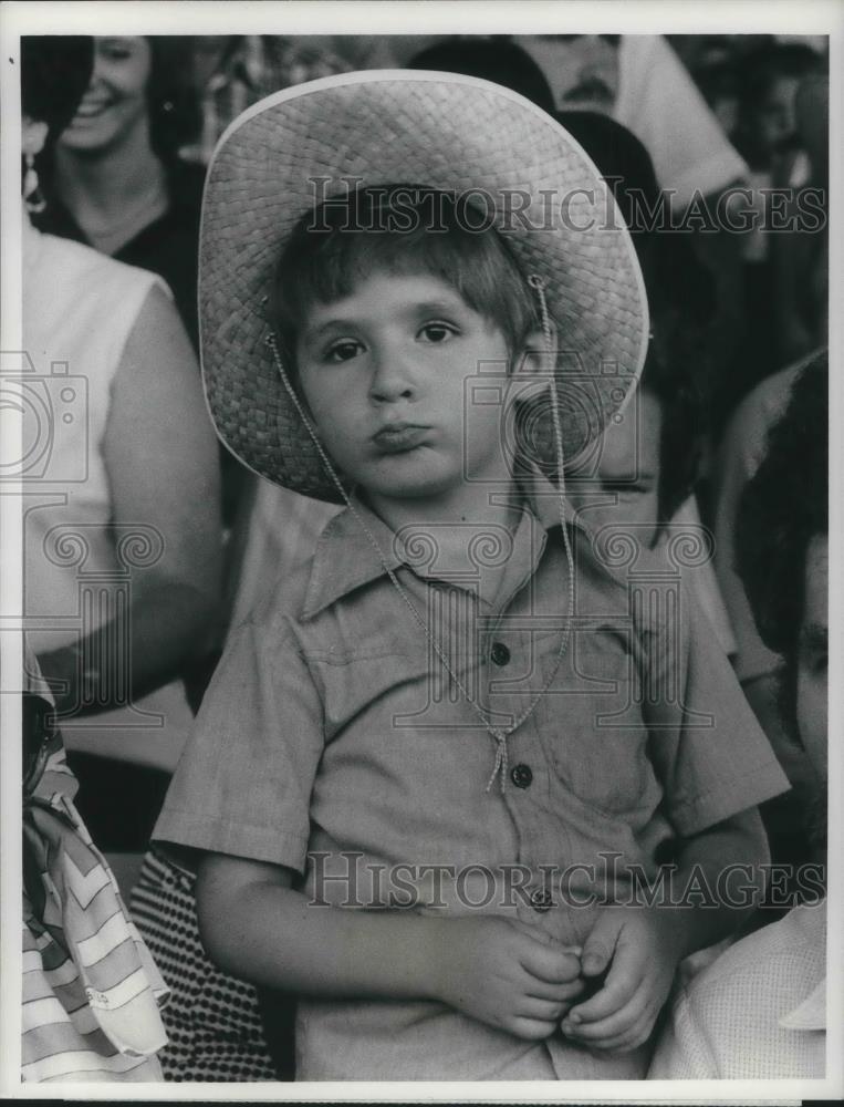 1976 Press Photo Alec Bozek stars on To America - cvp10766 - Historic Images
