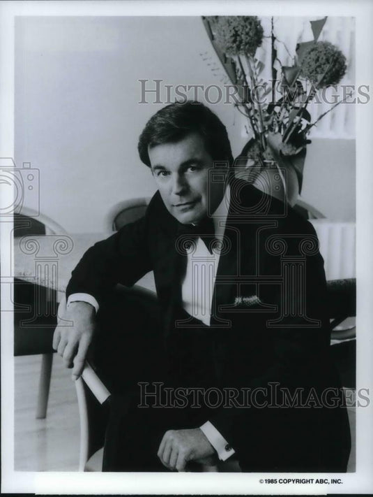 1985 Press Photo Robert Wagner in Lime Street - cvp19818 - Historic Images