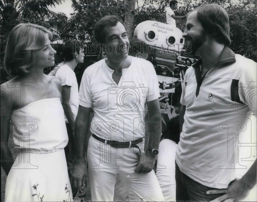 1978 Press Photo Karen and Rick Fuller on location of Night Game in Philippines - Historic Images