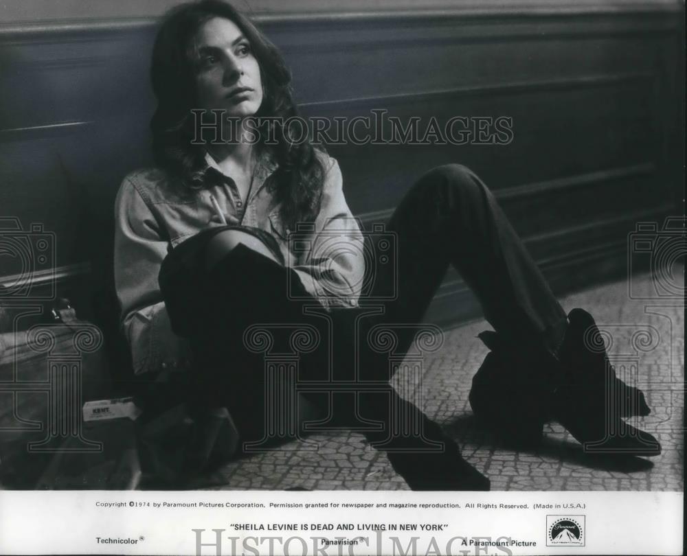 1975 Press Photo Jeannie Berun in Sheila Levine is Dead and Living in New York - Historic Images