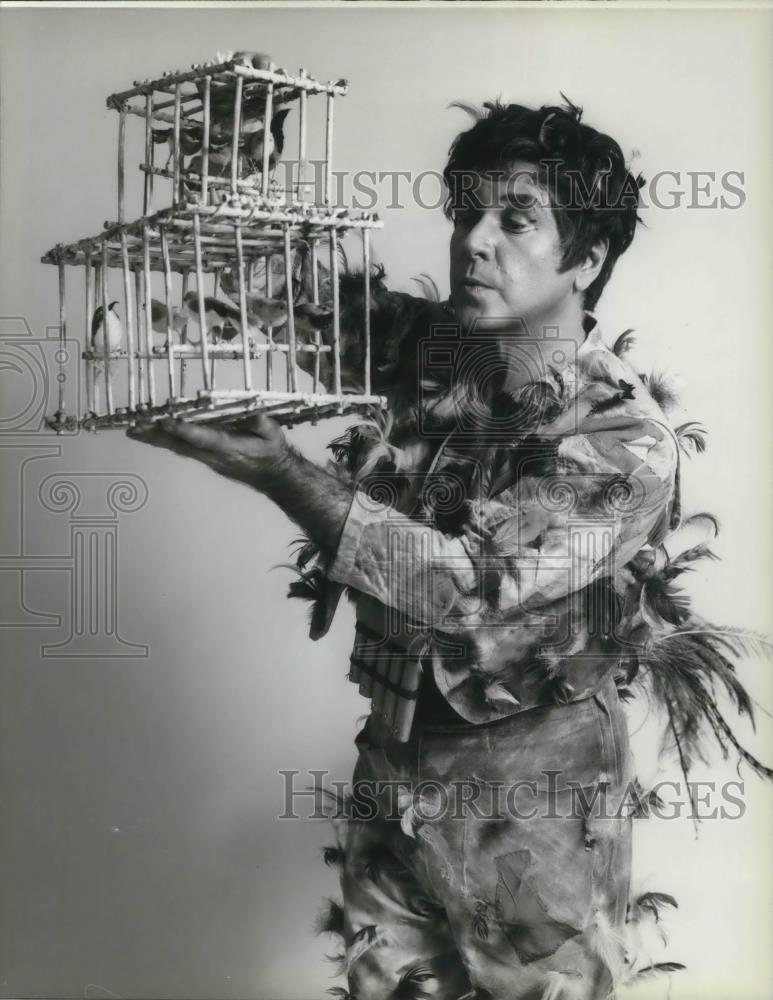 1983 Press Photo Donald Gramm Bass Baritone Singer in The Magic Flute Opera - Historic Images