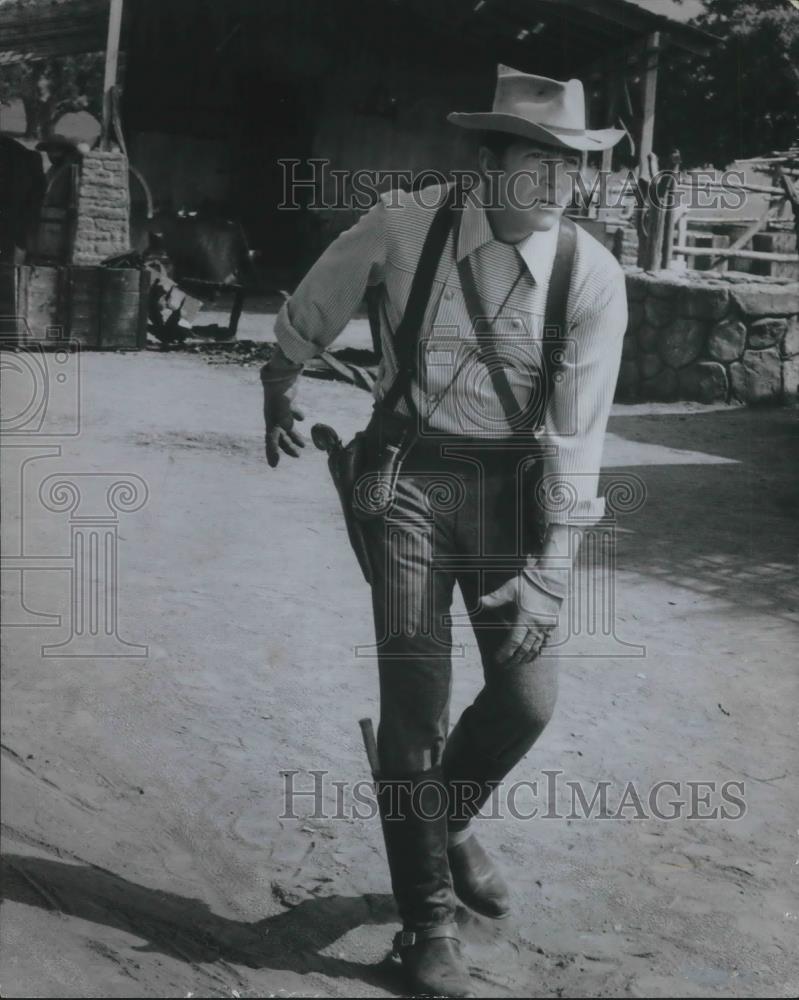 1966 Press Photo Dean Martin in Texas Across the River - cvp09583 - Historic Images