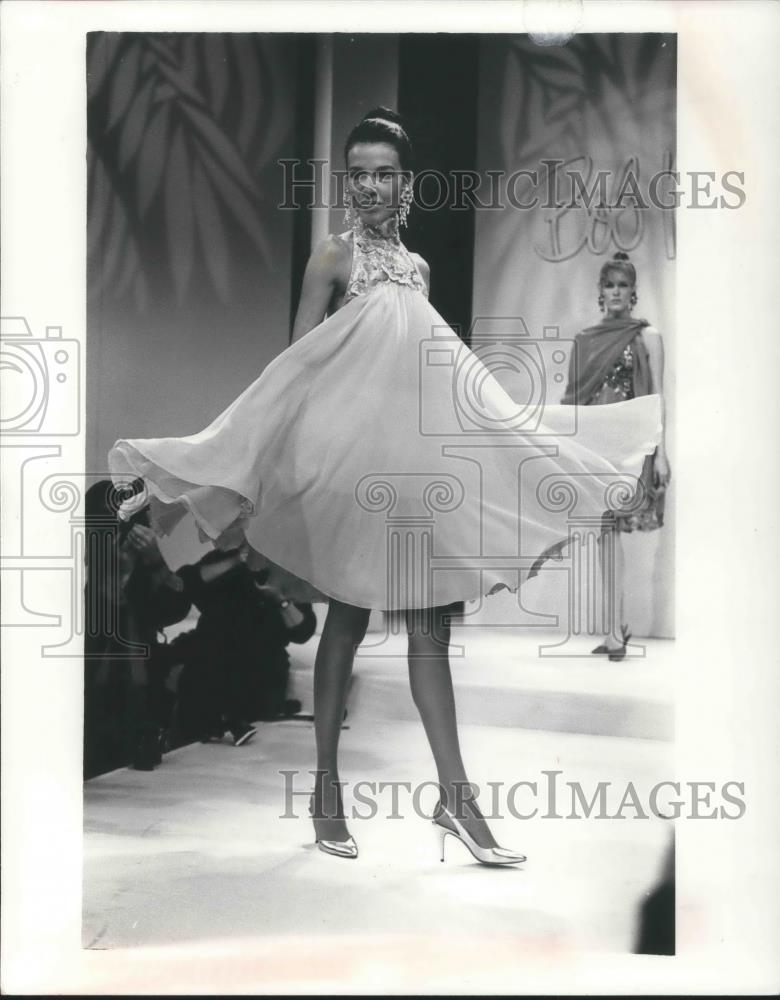 1989 Press Photo Dalma Fashion Model - cvp04694 - Historic Images