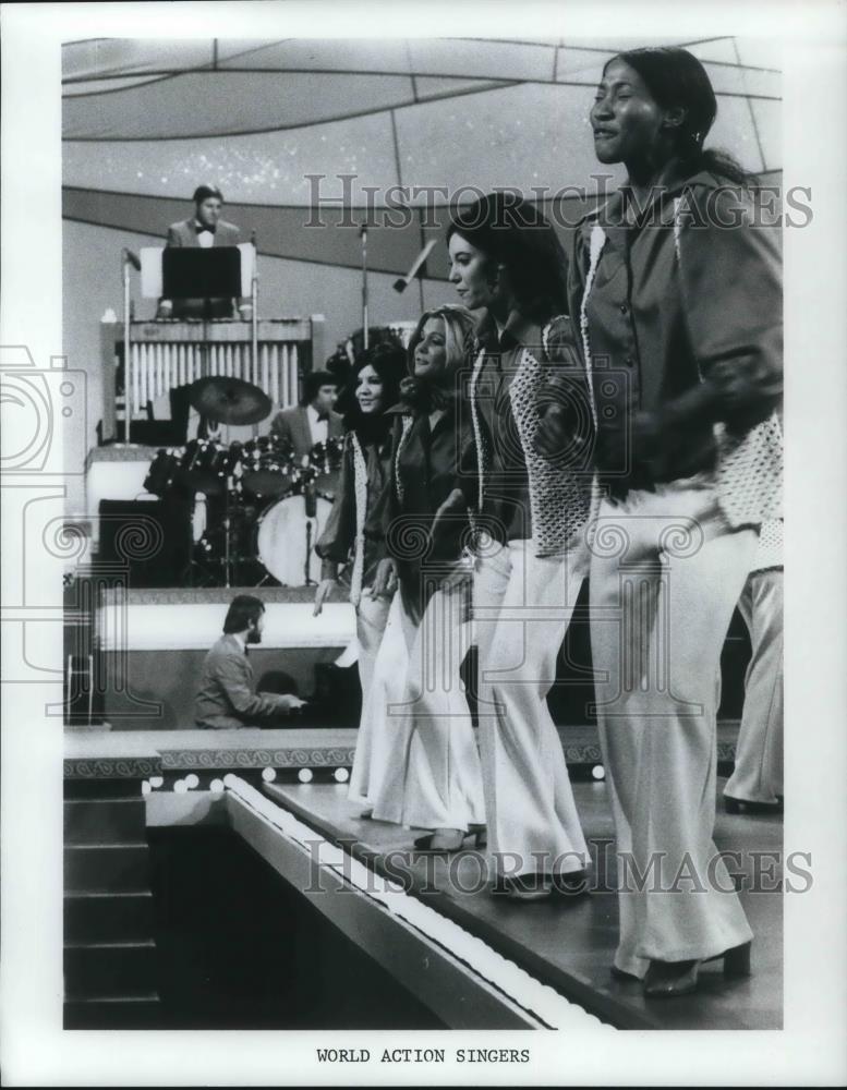 Press Photo World Action Singers - cvp19880 - Historic Images