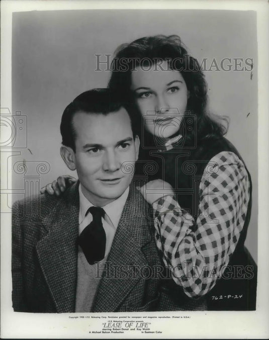 1955 Press Photo Adrienne Corri & Denholm Elliot in Lease of Life - cvp04788 - Historic Images