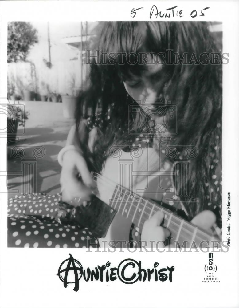 1997 Press Photo Exene Cervenka Singer Guitarist of Auntie Christ band - Historic Images