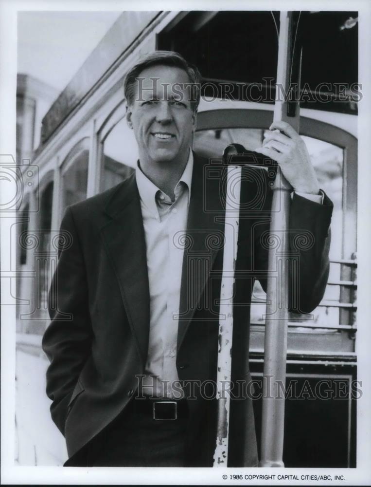 1986 Press Photo David Hartman in There's Gotta Be a Better Way - cvp16507 - Historic Images