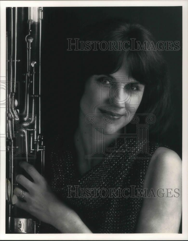 1988 Press Photo Lynette Diers Cohen Bassoonist - cvp04255 - Historic Images