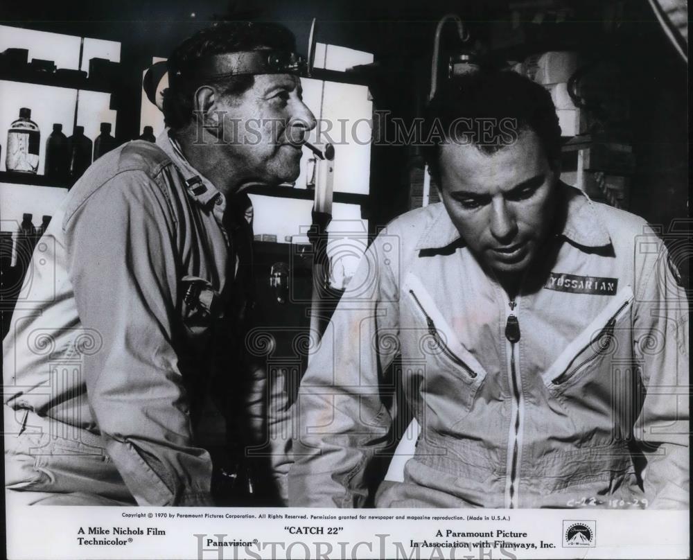 1970 Press Photo Jack Gifford Catch 22 - cvp18364 - Historic Images