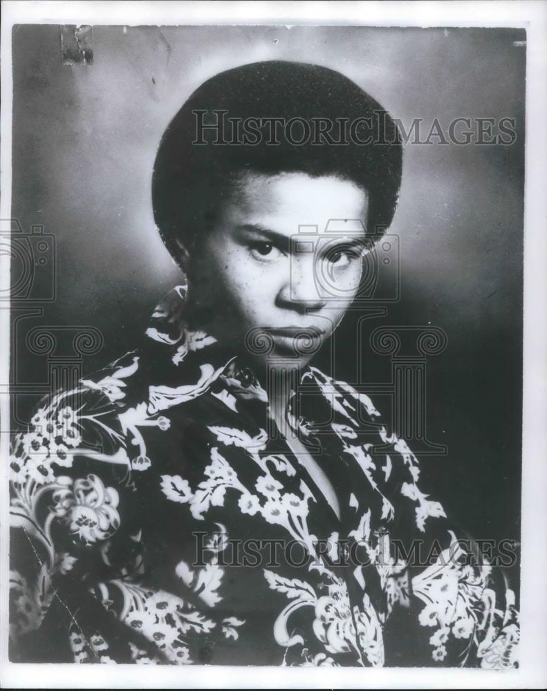 1975 Press Photo Reyno Crayton Actor Karmu Alumnus - cvp01824 - Historic Images
