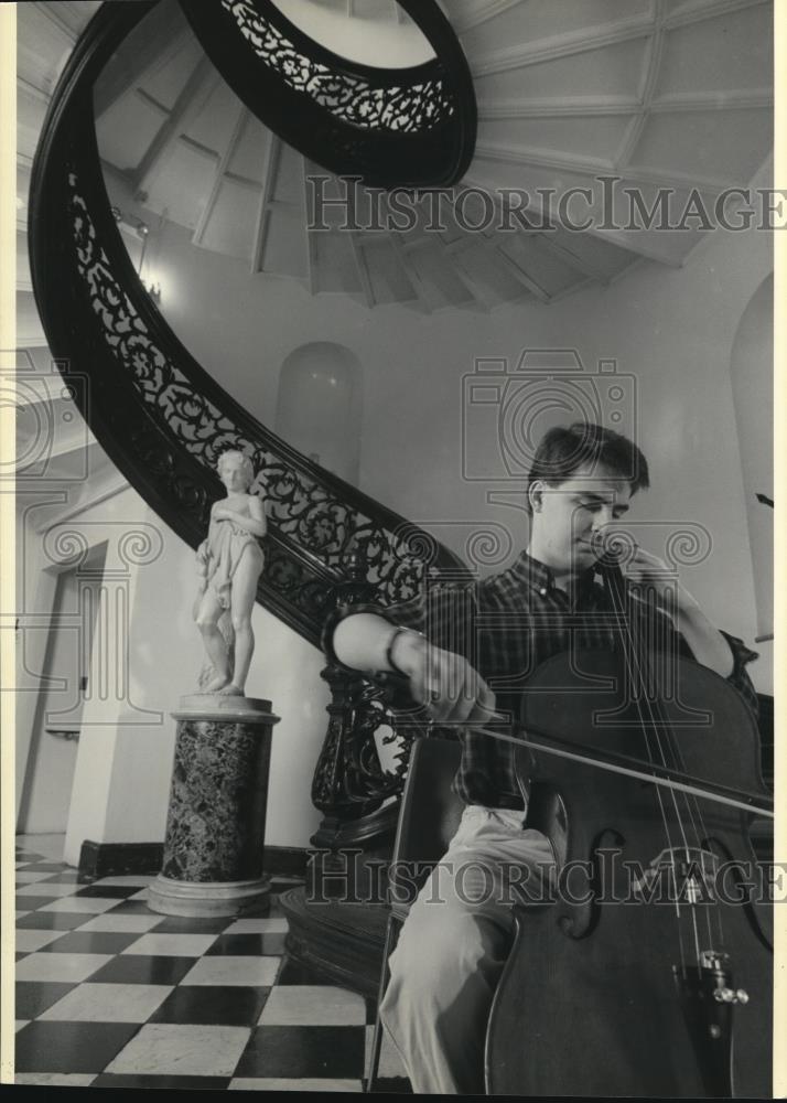 1992 Press Photo Jeff Budryk Bass Cellist Baltimore Peabody Conservatory - Historic Images