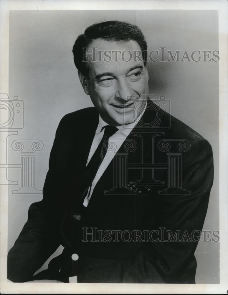 1974 Press Photo Victor Borge Conductor Pianist Comedian Entertainer - cvp00549 - Historic Images