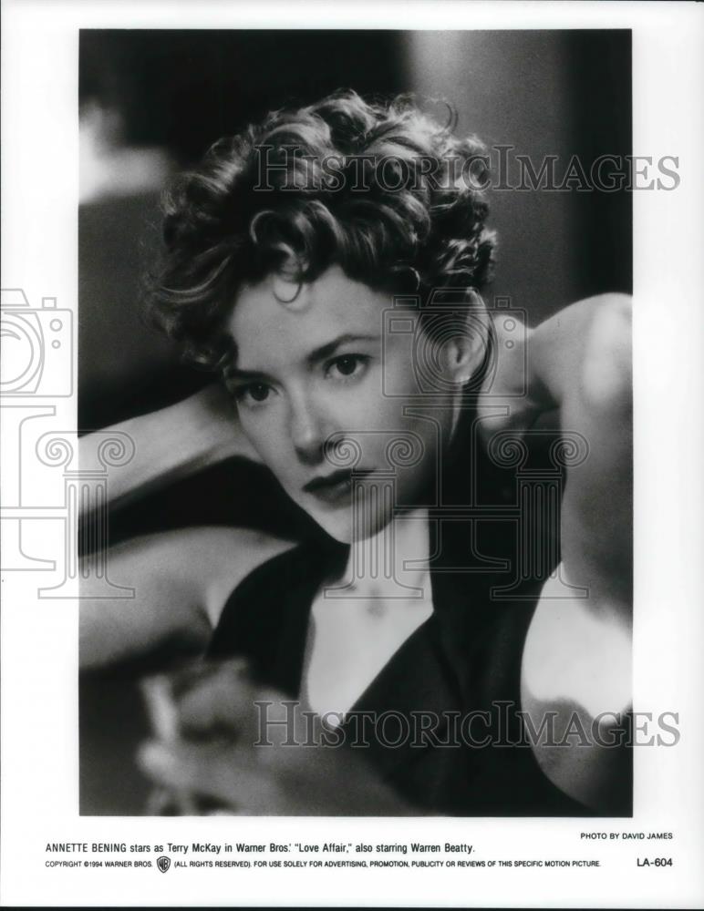 1994 Press Photo Annette Bening stars in Love Affair - cvp18649 - Historic Images