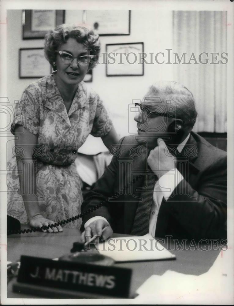 1981 Press Photo Joanne Woodward Charles Crisis - cvp18702 - Historic Images