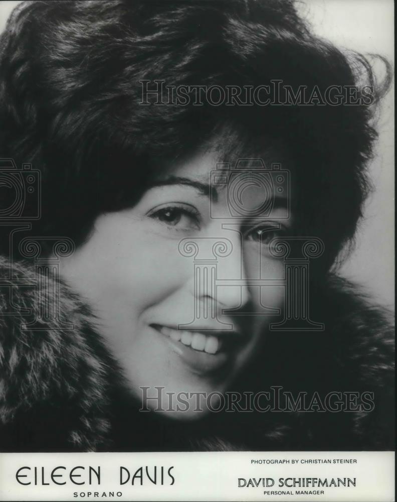 1977 Press Photo Eileen Davis Soprano - cvp06476 - Historic Images