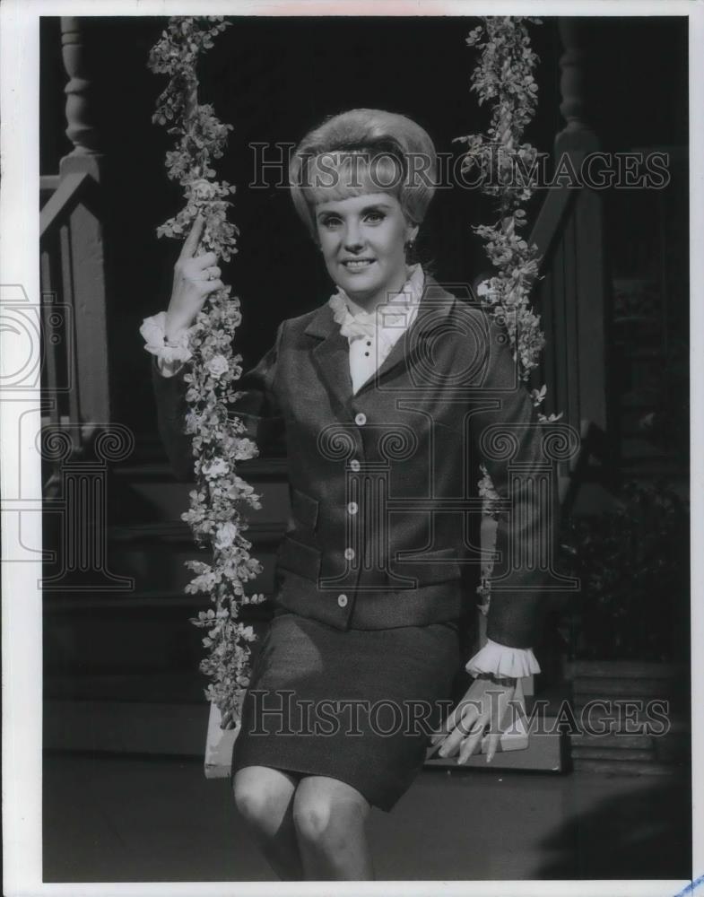 1966 Press Photo Molly Bee Country Singer - cvp05236 - Historic Images