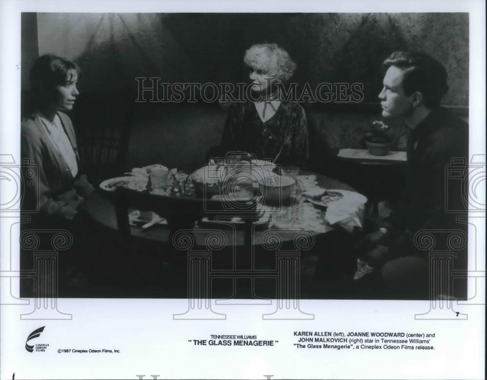 1987 Press Photo Joanne Woodward &amp; Karen Allen in The Glass Menagerie - Historic Images