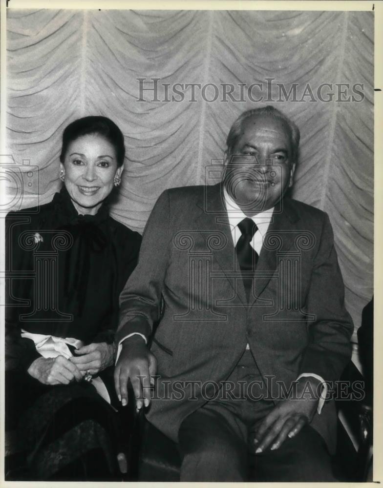 1982 Press Photo Margot Fonteya &amp; Husband Roberto Airas - cvp15348 - Historic Images