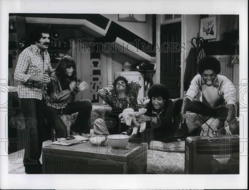 1977 Press Photo Gabriel Kaplan Marcia Strassman Robert Hegyes Ron Palillo - Historic Images