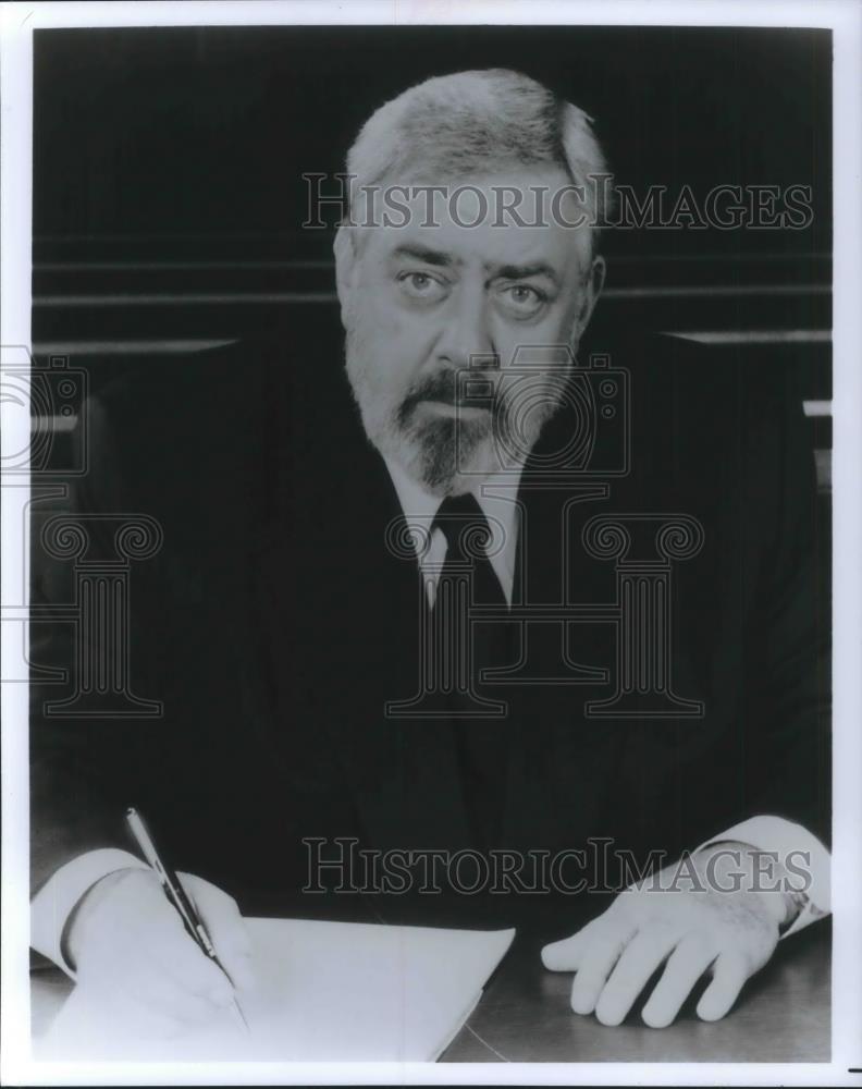 Press Photo Raymond Burr star of Perry Mason - cvp09357 - Historic Images