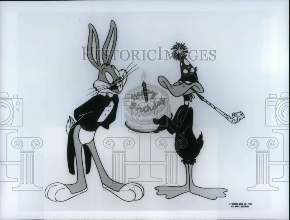 1990 Press Photo Bugs Bunny Daffy Duck in Happy Birthday, Bugs 50 Looney Years - Historic Images