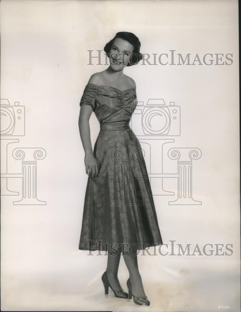 1952 Press Photo Nancy Davis in The Shadow in the Sky - cvp06451 - Historic Images