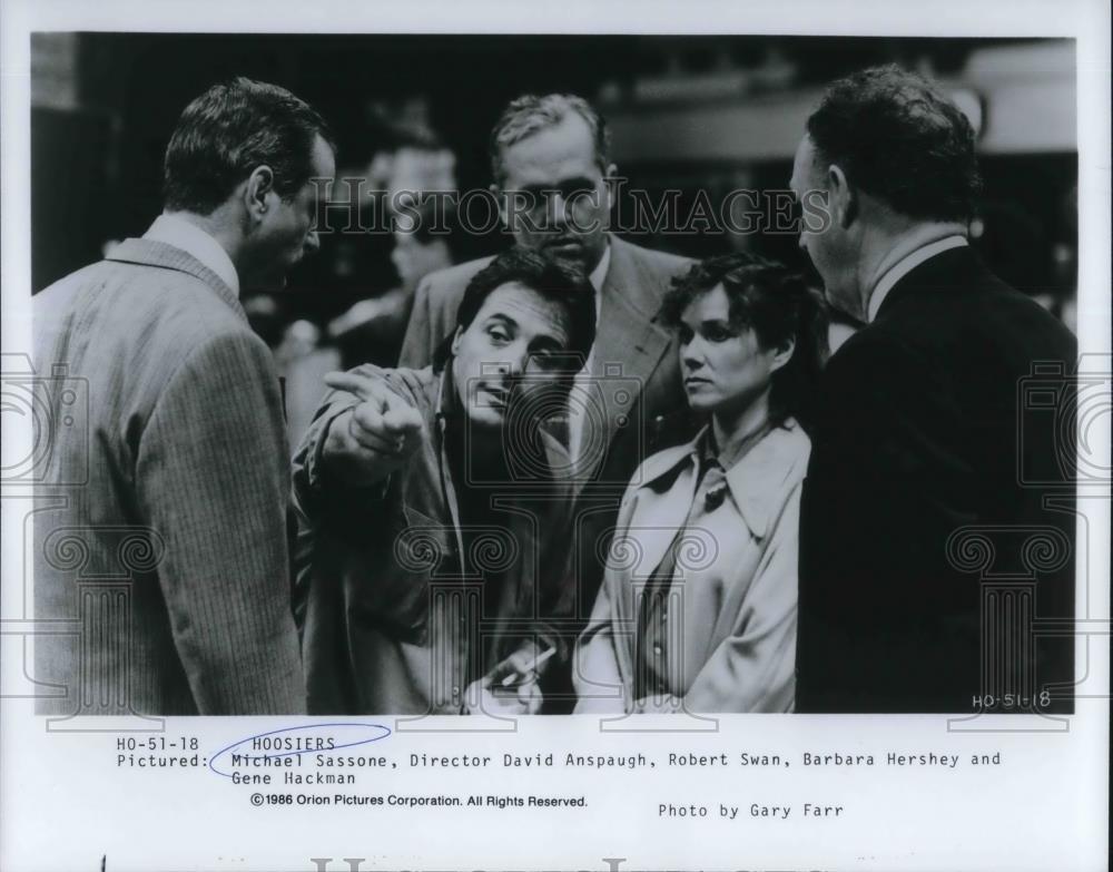 1986 Press Photo Director David Anspaugh, Michael Sassone of Hoosiers - Historic Images
