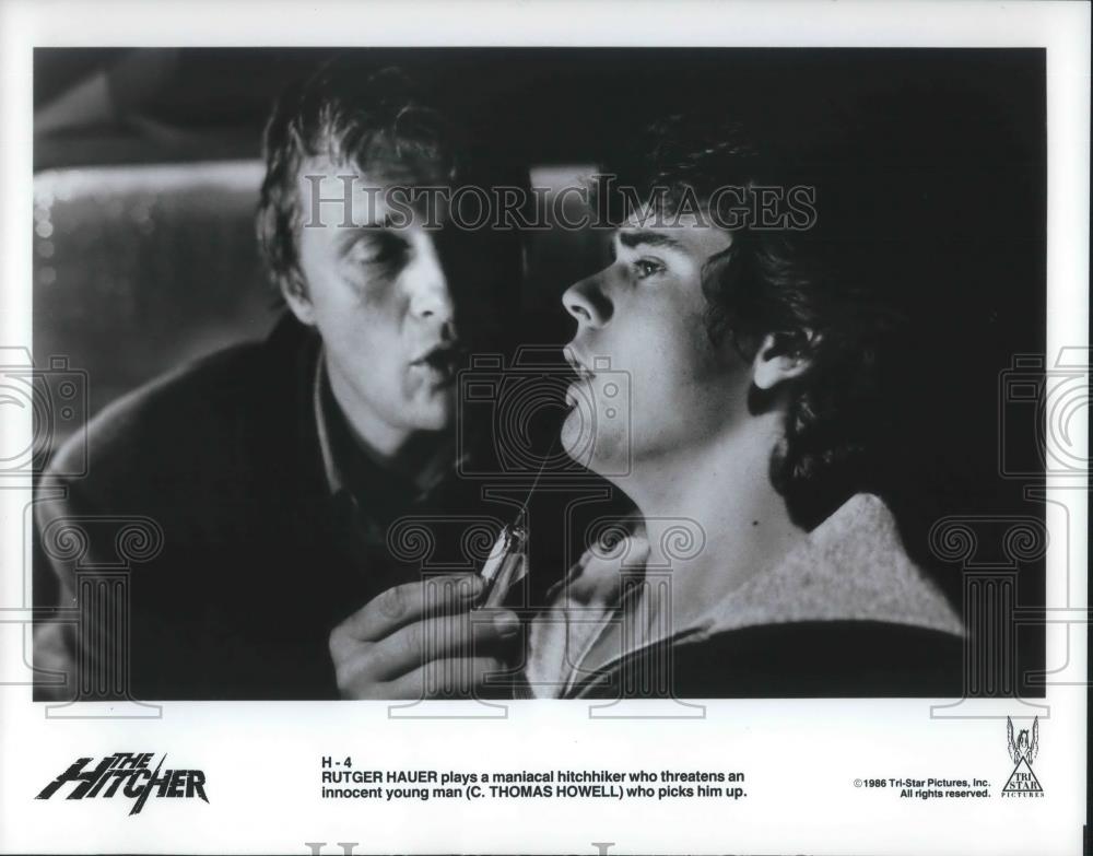 1986 Press Photo Rutger Hauer &amp; C Thomas Howell in The Hitchhiker - cvp11534 - Historic Images