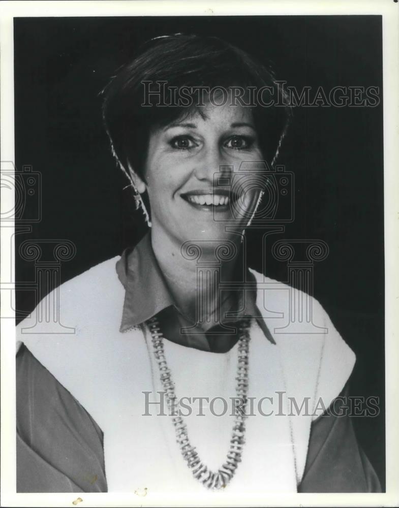 1989 Press Photo Beverly Doolittle Artist - cvp03638 - Historic Images