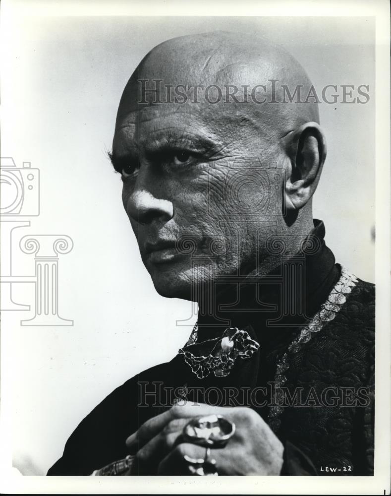 1973 Press Photo Yul Brynner in The Light at the Edge of the World - cvp01113 - Historic Images