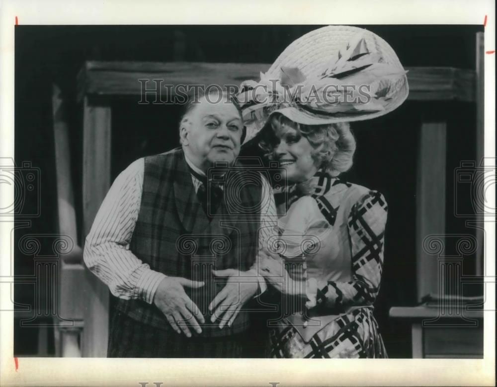 1995 Press Photo Carol Channing and Jay Garner in Hello Dolly - cvp07623 - Historic Images