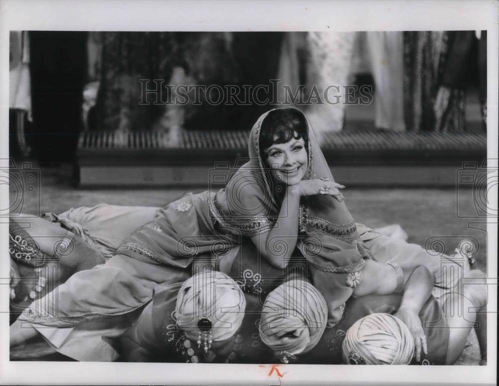 1968 Press Photo Lucille Ball - cvp15085 - Historic Images
