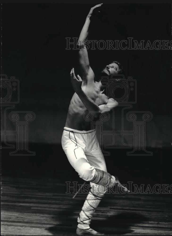 1989 Press Photo Lee Brunner Ballet Dancer - cvp00394 - Historic Images