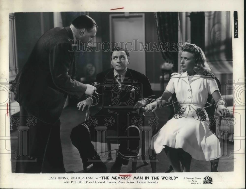 1943 Press Photo Jack Benny and Priscilla Lane in The Meanest Man in the World - Historic Images