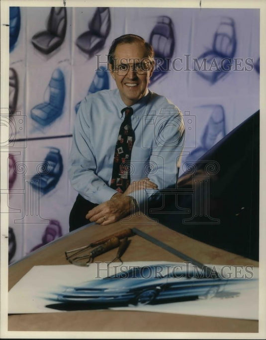 1994 Press Photo Walter H. Gollwitzer - cvp18296 - Historic Images