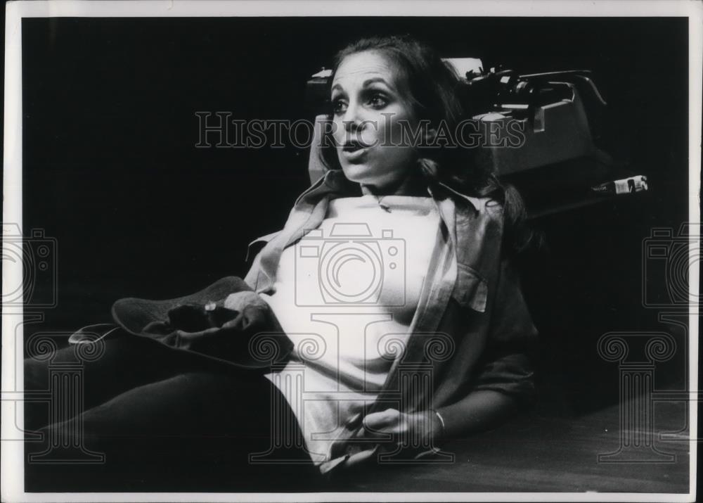 1973 Press Photo Barra Grant Confessions of a Female Disorder - cvp15117 - Historic Images