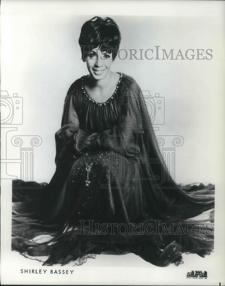 1978 Press Photo Shirley Bassey Contemporary Pop Singer - cvp05099 - Historic Images