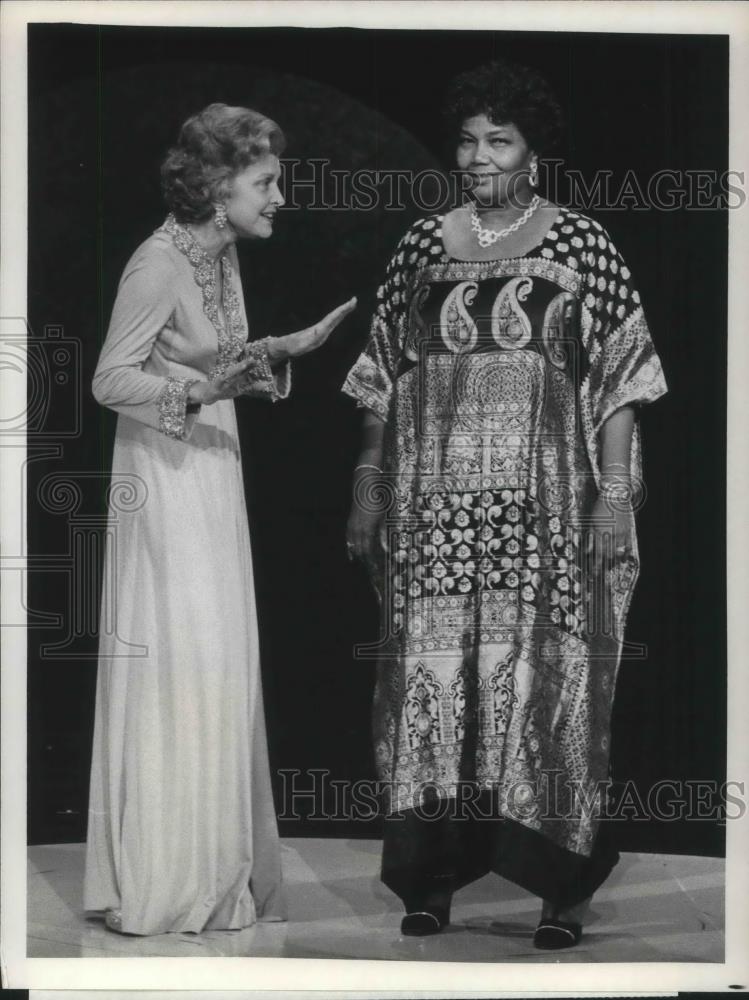1979 Press Photo Pearl Bailey &amp; Betty Ford on All Star Salute to Pearl Bailey - Historic Images