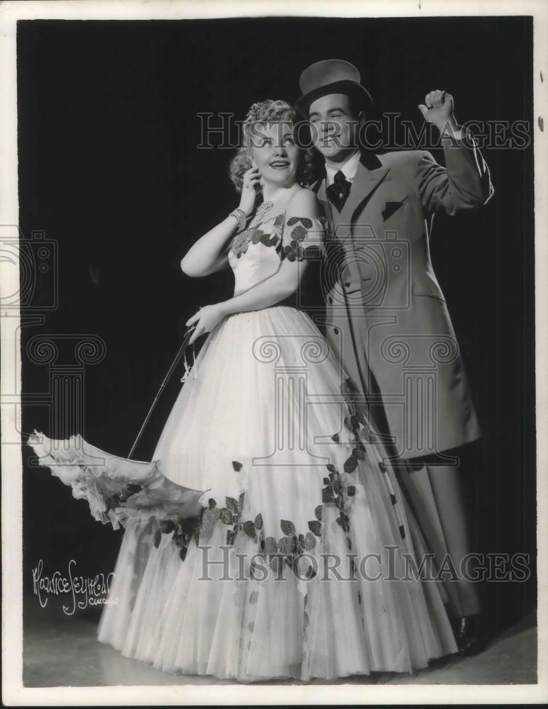 1947 Press Photo Doraine &amp; Ellis in Romance in Song - cvp03850 - Historic Images
