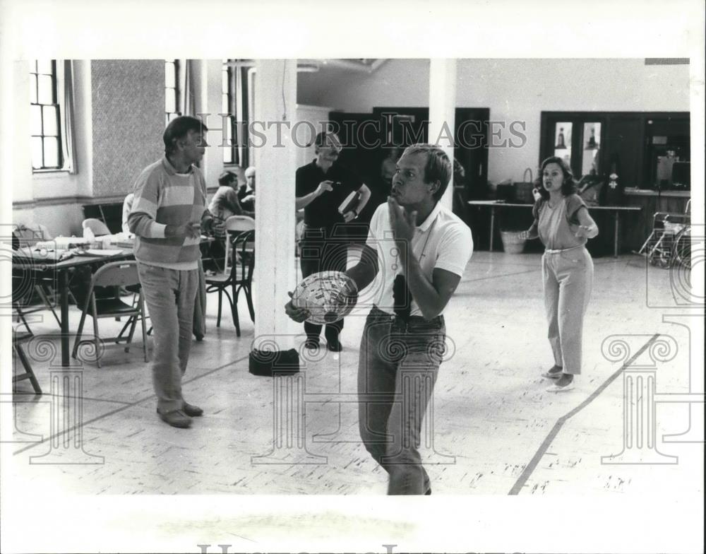 1985 Press Photo Christoph von Dohnanyi Dir, Magic Flute, Cleveland Orchestra - Historic Images